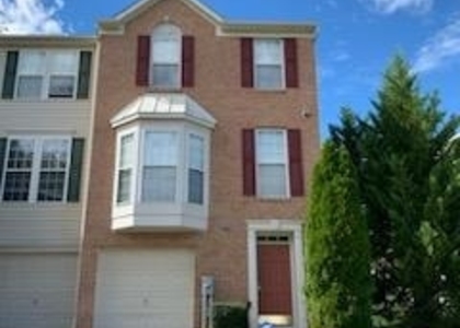 1444 Pangbourne Way - Photo 1