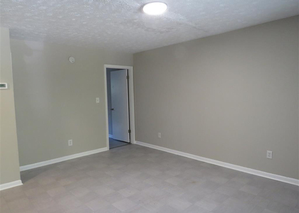 210-24 Colonial Drive - Photo 1