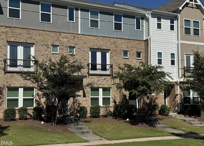1046 Salt Glaze Lane - Photo 1