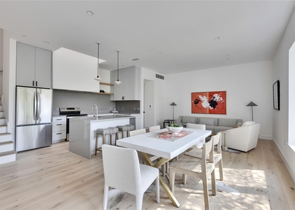 1118 W 7th St - Photo 1