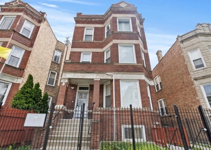 1321 S Lawndale Avenue - Photo 1