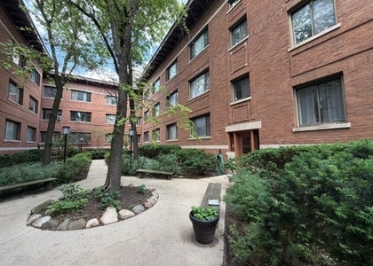804 W Lakeside Place - Photo 1