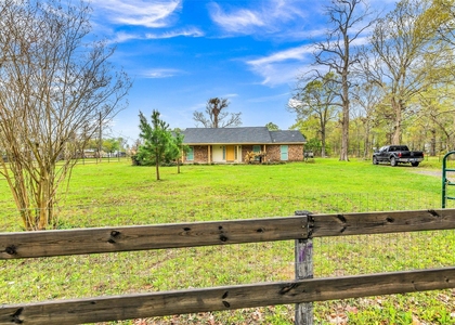 481 County Road 2084 - Photo 1