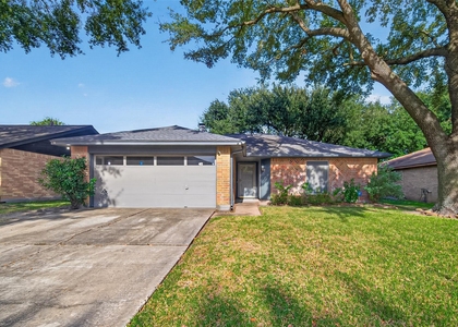 7522 Flair Oaks Drive - Photo 1