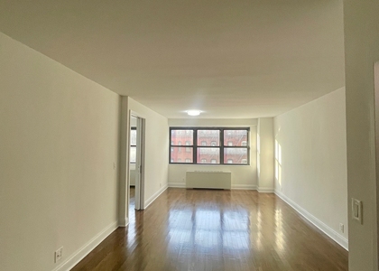 401 East 88th Street, 9D - Photo 1
