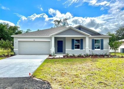 560 Walnut Avenue - Photo 1