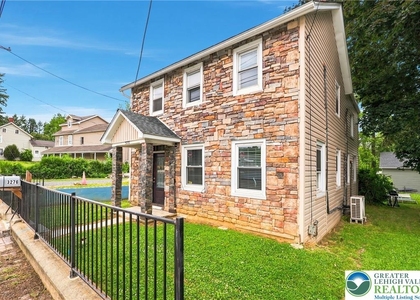 3276 Easton Avenue - Photo 1