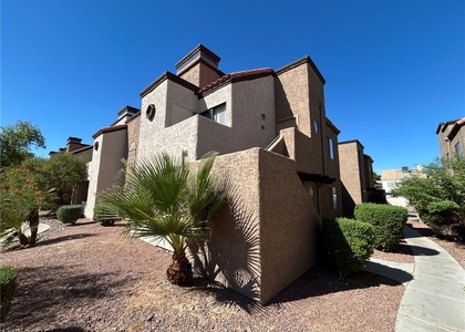 2978 Juniper Hills Boulevard - Photo 1