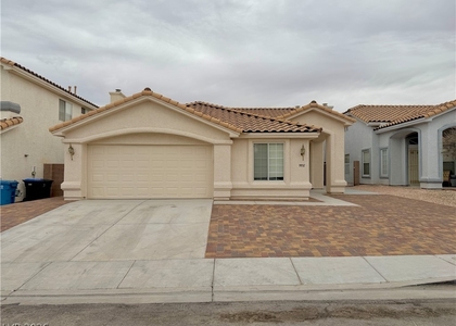 9931 W Cherokee Avenue - Photo 1