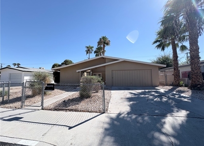 4217 Sawyer Avenue - Photo 1