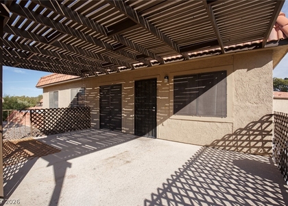 619 Pepper Tree Circle - Photo 1