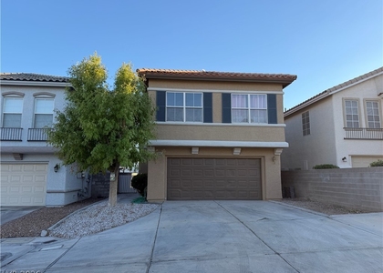 8443 Diamond Dust Drive - Photo 1