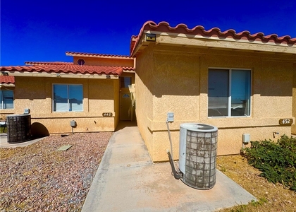 448 Comstock Street - Photo 1