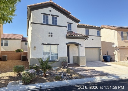 672 Wessex Drive - Photo 1
