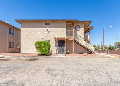 3701 Snorkel Circle - Photo 1