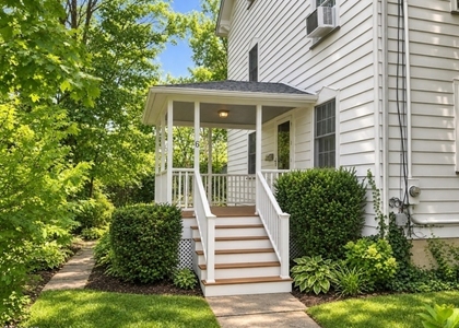6 Fairchild Ave - Photo 1