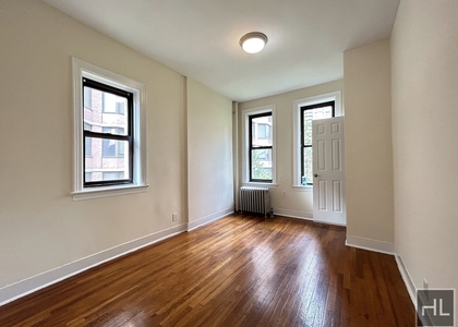 East 38 Street - Photo 1