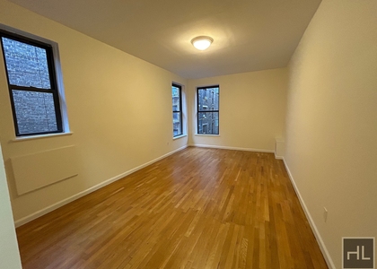 West 73 Street - Photo 1