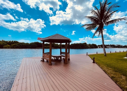 939 Kokomo Key Lane - Photo 1