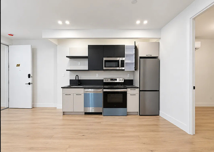 82 stockholm st - Photo 1