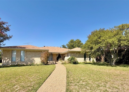 8405 Lullwater Drive - Photo 1