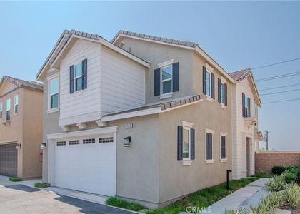1592 Redwoods Drive - Photo 1