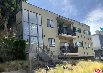 5032 Maplewood Avenue - Photo 1