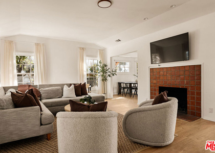803 N Alfred Street - Photo 1