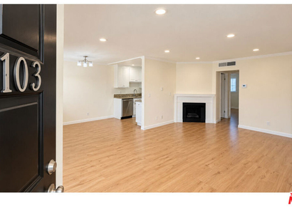 15141 Burbank Boulevard - Photo 1