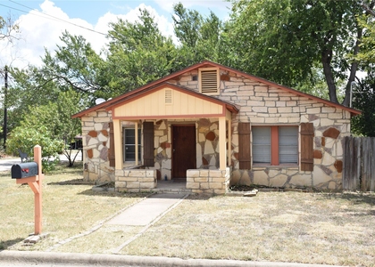 1601 Pine St - Photo 1