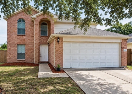 9707 Royal Crest Way - Photo 1