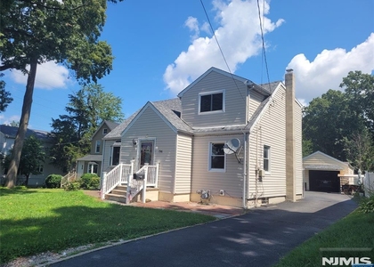 796 Allwood - Photo 1