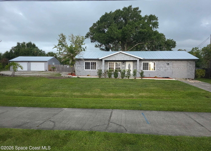 190 Eldron Boulevard Se - Photo 1