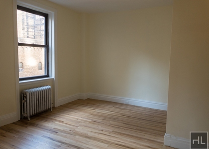 West 45 Street - Photo 1