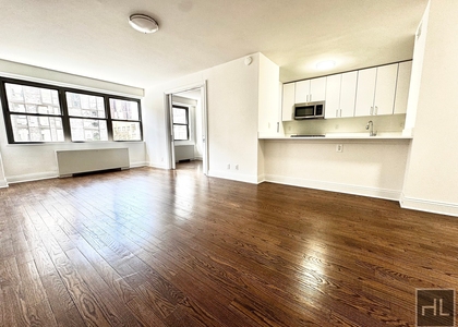 East 89th Street - Photo 1