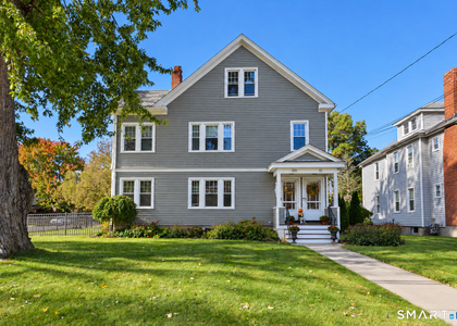 109 Dover Road - Photo 1