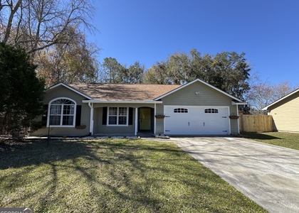 206 Acacia Drive - Photo 1