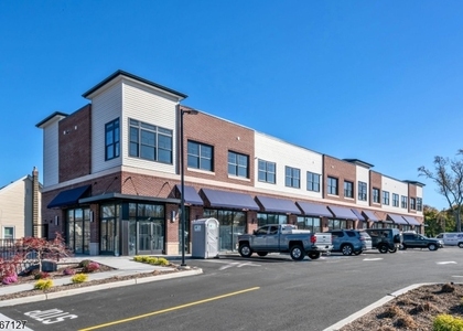57 Hamburg Turnpike - Photo 1