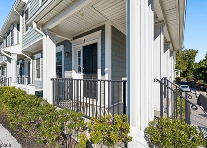 785 Springfield Ave., Unit 4 - Photo 1