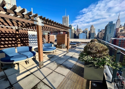 West 37th Street - Photo 1