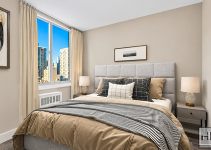 Second Avenue - Photo 1