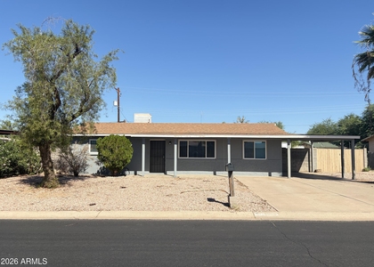 9018 E Marguerite Avenue - Photo 1