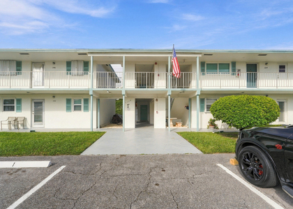 1117 Lake Terrace - Photo 1