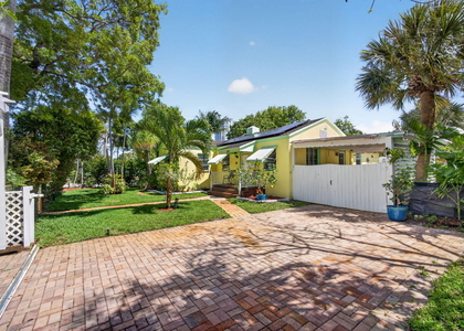 502 49th Street - Photo 1