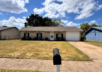 116 Cambridge Drive - Photo 1