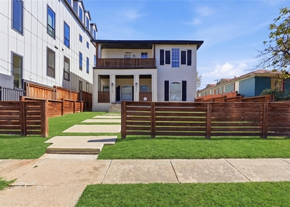 506 N Lancaster Avenue - Photo 1