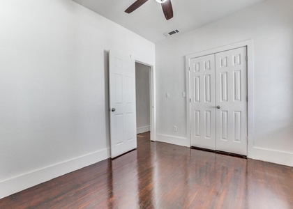 1628 Poplar Street - Photo 1
