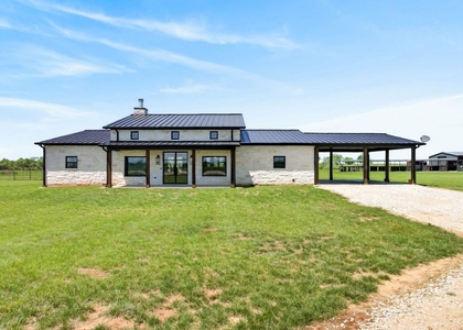 6384 Us Highway 281 S - Photo 1