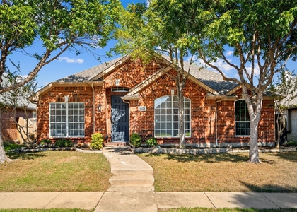 5624 Buckskin Drive - Photo 1