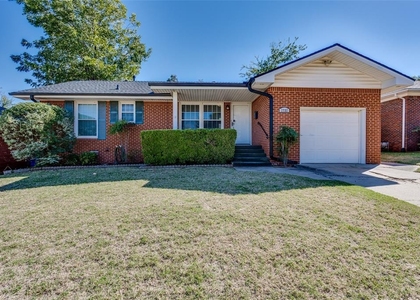 2732 Nw 67th Street - Photo 1